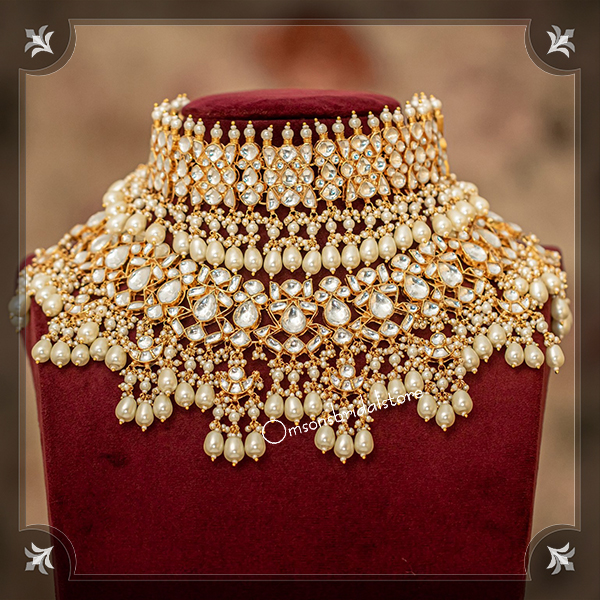 KUNDAN NECKLACE AND CHOKER  WITH PEARLS